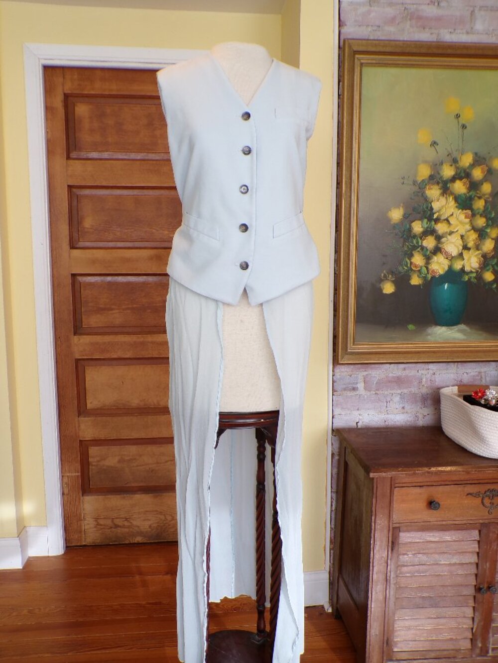 Hugo BOSS Baby Blue Vest w/ Long Chiffon Train Virgin Wool/Silk Made in Germany